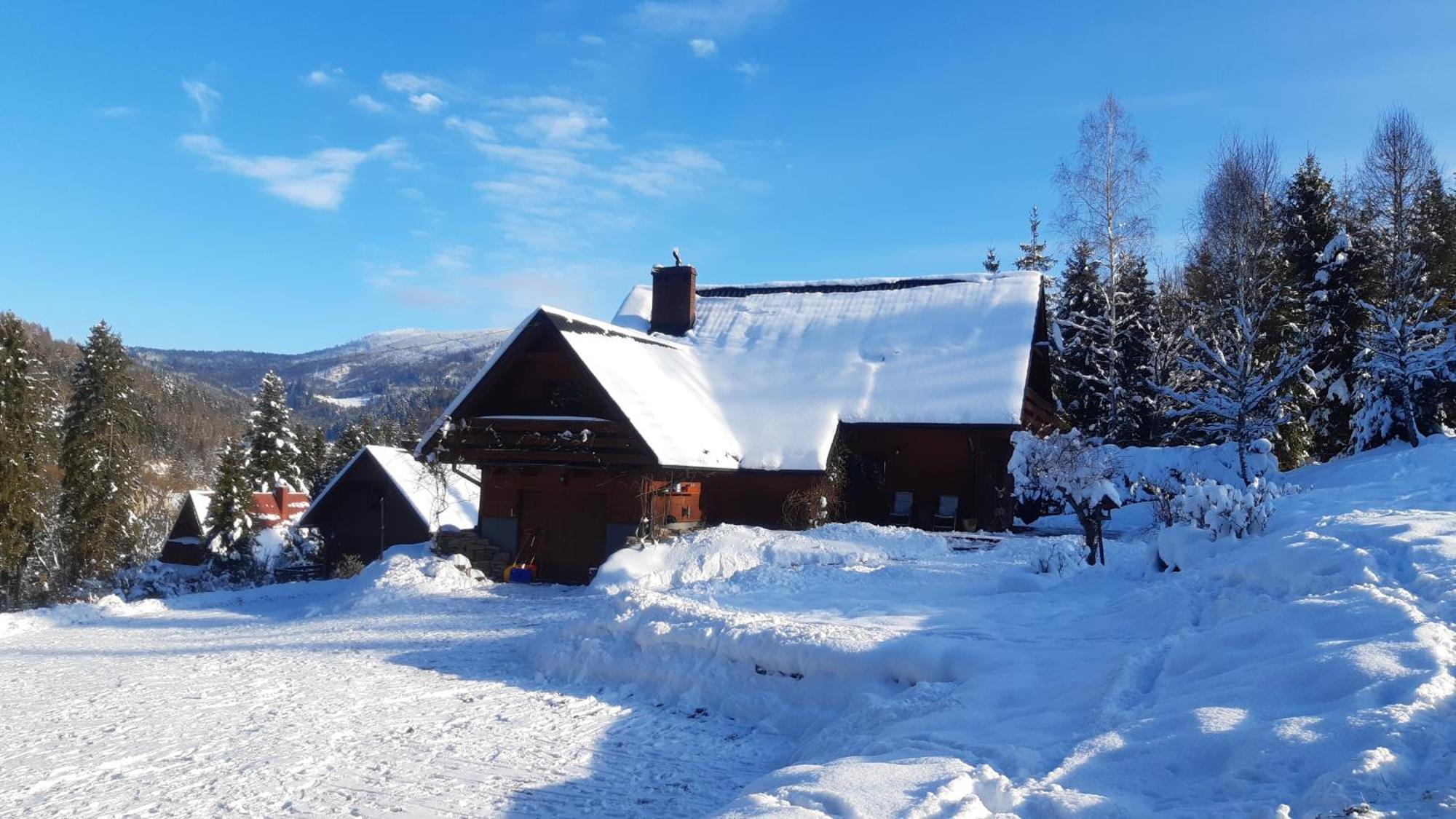 Villa Dom Pod Wilczym Groniem Rajcza Exterior foto